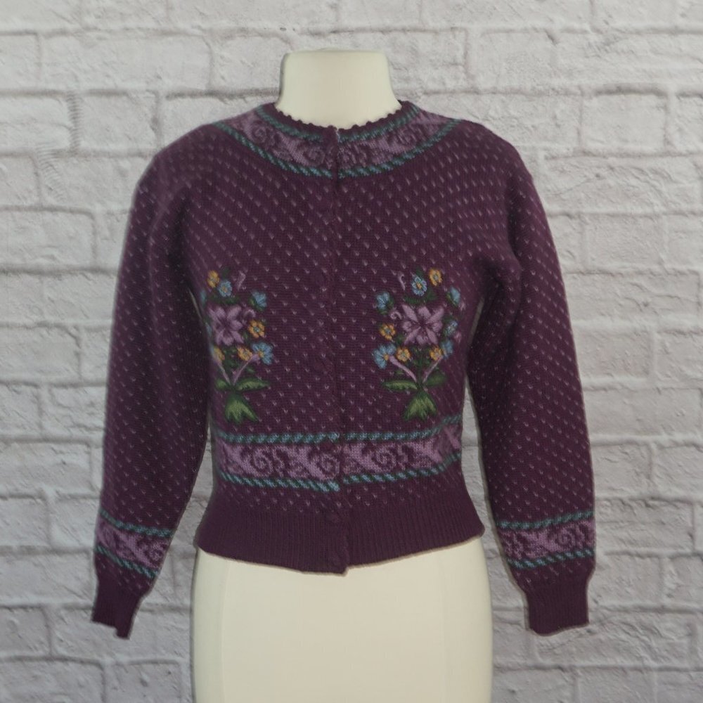 Vintage 80s Hand Embroidered Floral Fair Isle Intarsia Cardigan Wool Sweater